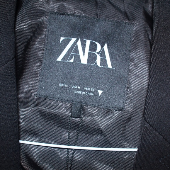 Must Go‼️ Brand New Zara Ruched Fitted Blazer. Read Description 👇 - Picture 11 of 12